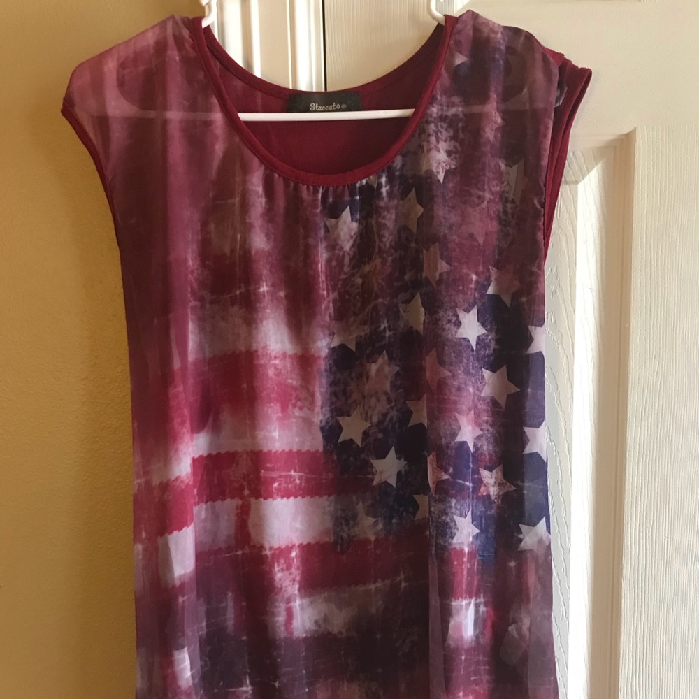 Staccato patriotic top